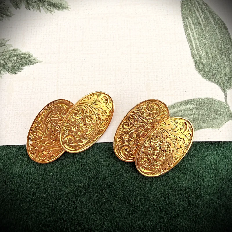 Antique 15ct Yellow Gold Engraved Floral Cufflinks, Birmingham 1919