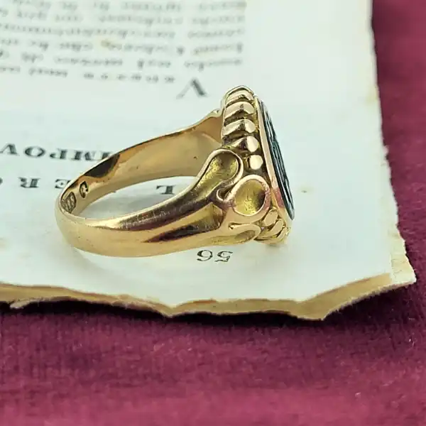 15ct Yellow Gold Vintage Bloodstone Signet Ring — image 5