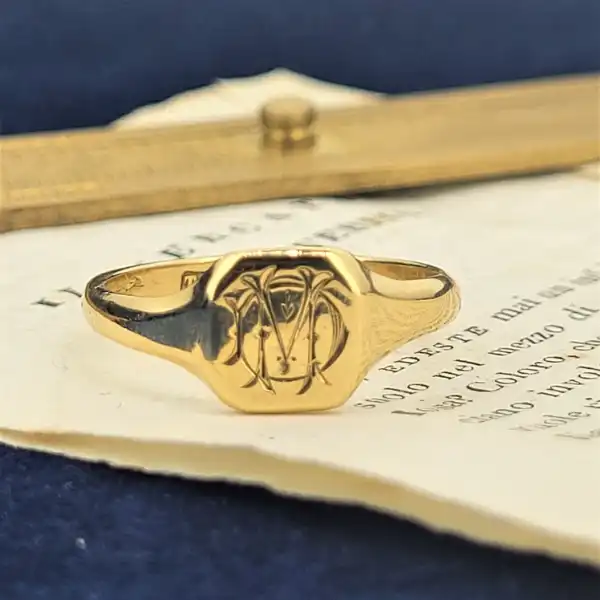 18ct Gold Gents Signet Ring, Chester 1914 — image 3