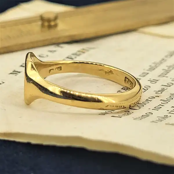 18ct Gold Gents Signet Ring, Chester 1914 — image 5