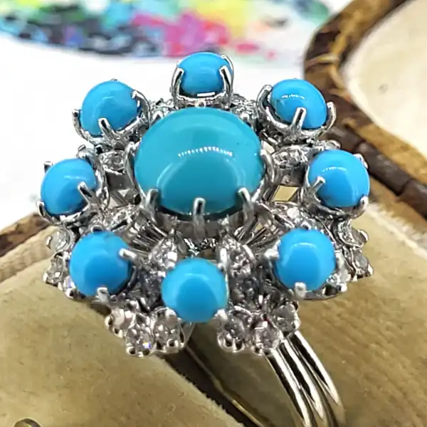18ct White Gold Turquoise and Diamond Cocktail Ring — image 4