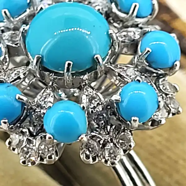 18ct White Gold Turquoise and Diamond Cocktail Ring — image 8