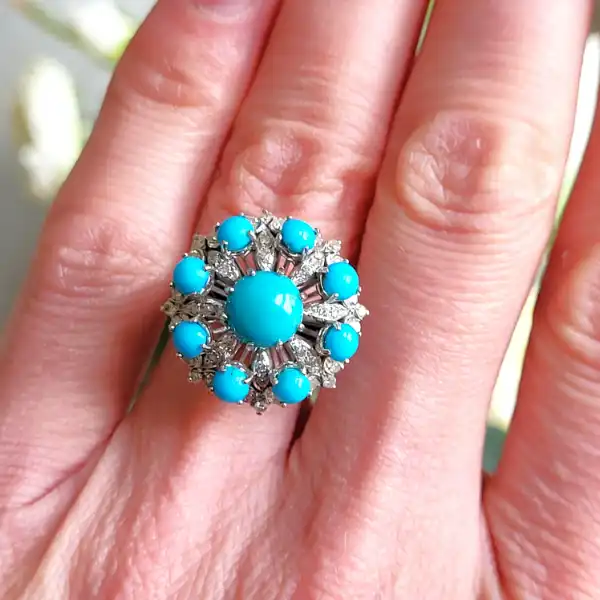 18ct White Gold Turquoise and Diamond Cocktail Ring — image 10