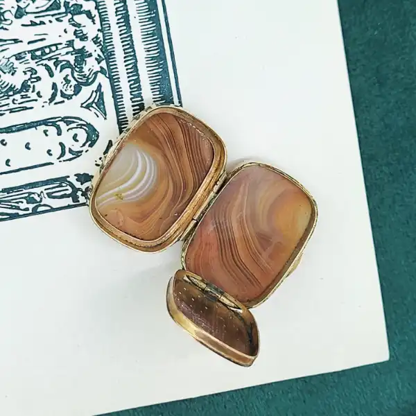Antique Victorian Vinaigrette in 9ct Rose Gold with Scottish Agate — image 8