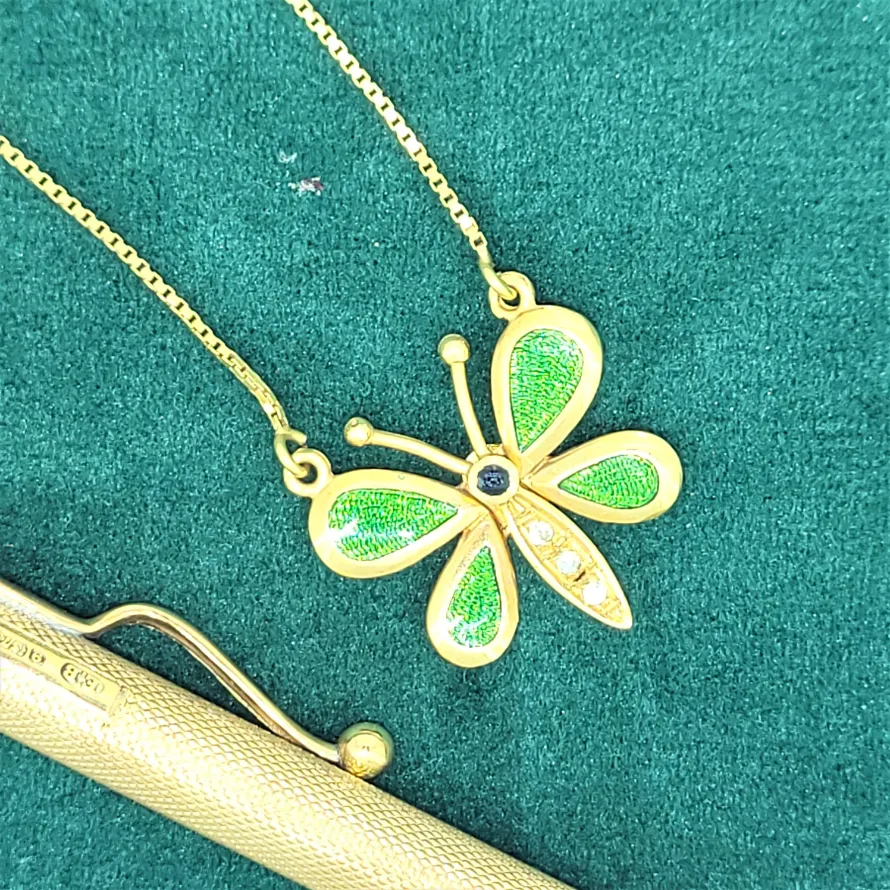 18ct Yellow Gold Enamelled Diamond Butterfly Necklace — image 2