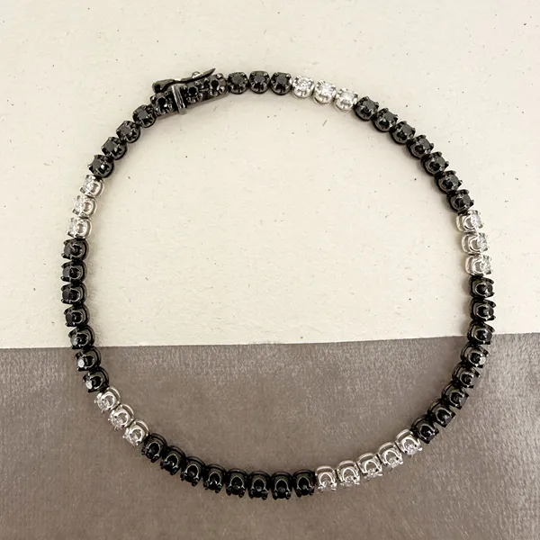 18ct Gold Black and White Diamond Tennis Bracelet 1.71cts — image 2
