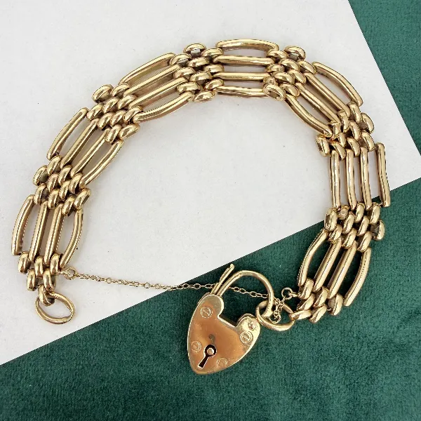 9ct Gold Gate Bracelet with Heart Padlock, Birmingham 1992 — image 3