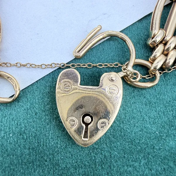 9ct Gold Gate Bracelet with Heart Padlock, Birmingham 1992 — image 6