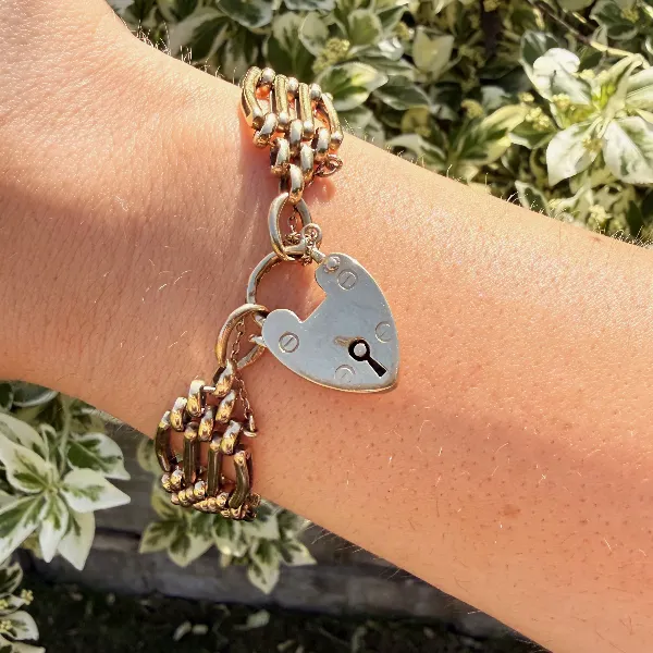 9ct Gold Gate Bracelet with Heart Padlock, Birmingham 1992 — image 8