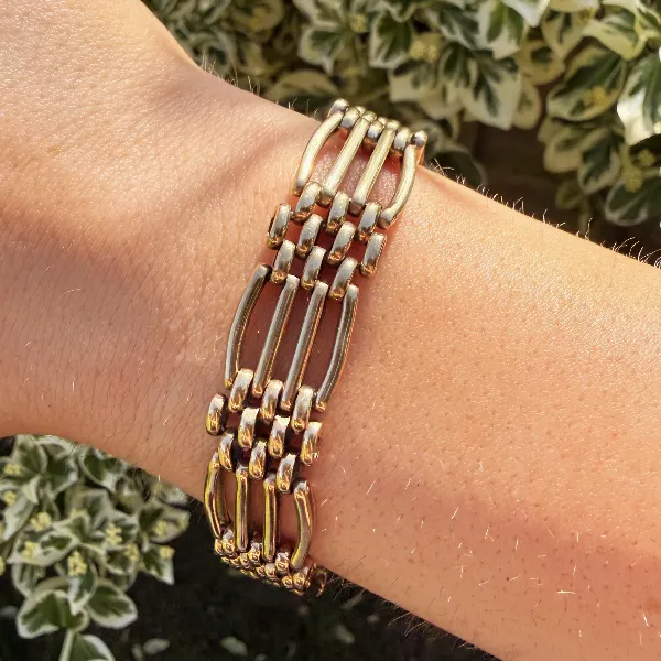9ct Gold Gate Bracelet with Heart Padlock, Birmingham 1992 — image 9