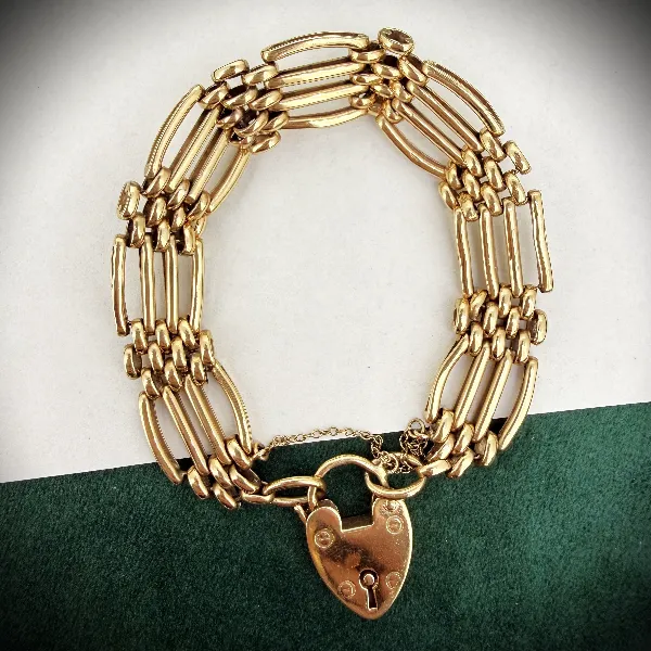9ct Gold Gate Bracelet with Heart Padlock, Birmingham 1992