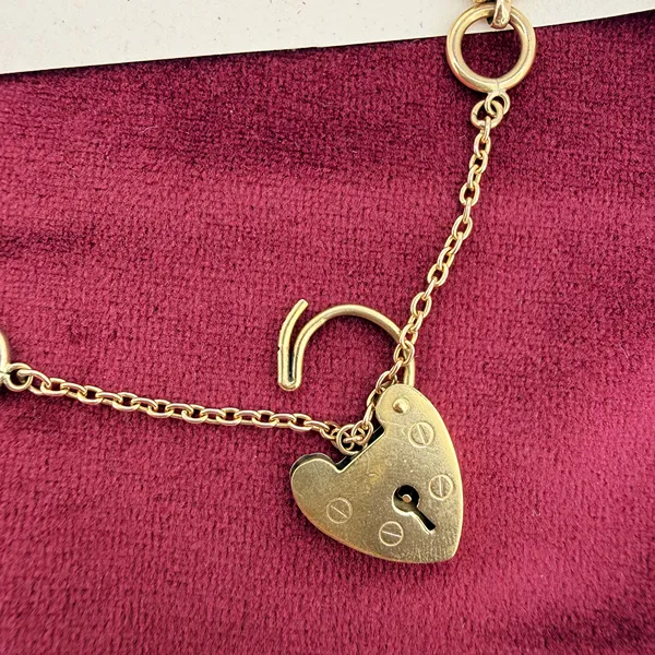 Vintage 9ct Yellow Gold Gate Bracelet, London 1972 — image 5