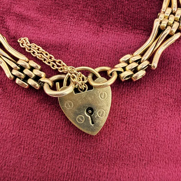 Vintage 9ct Yellow Gold Gate Bracelet, London 1972 — image 6