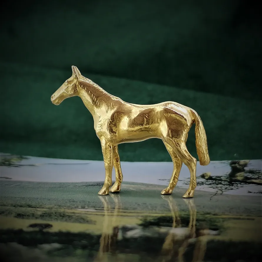 9ct Yellow Gold Vintage Horse Brooch