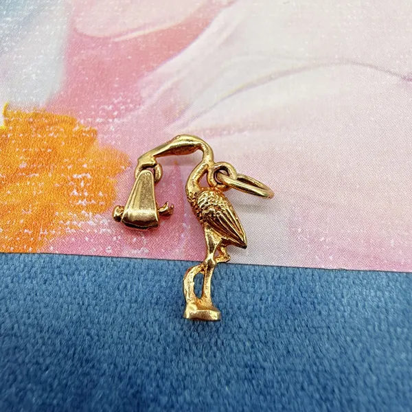 9ct Yellow Gold Stork A Carrying Baby Charm, Birmingham 1973 — image 5