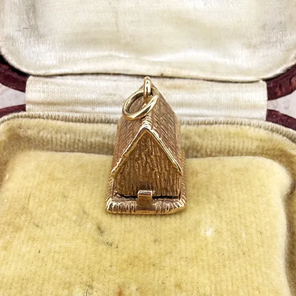 9ct Yellow Gold Needle In A Haystack Charm, Birmingham 1971 — image 4