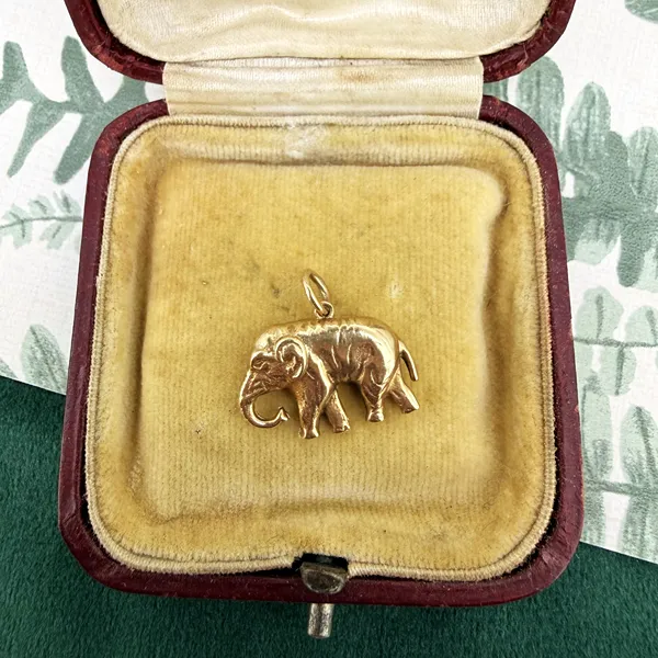 9ct Yellow Gold Elephant Charm, Birmingham 1971 — image 2