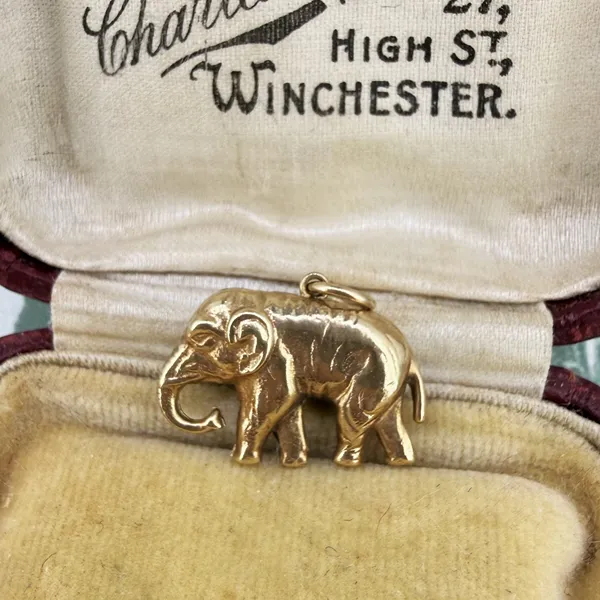 9ct Yellow Gold Elephant Charm, Birmingham 1971 — image 4