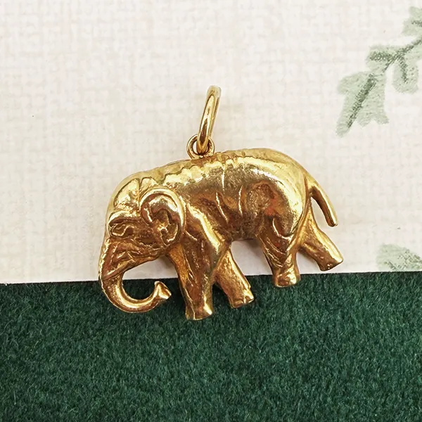 9ct Yellow Gold Elephant Charm, Birmingham 1971 — image 5