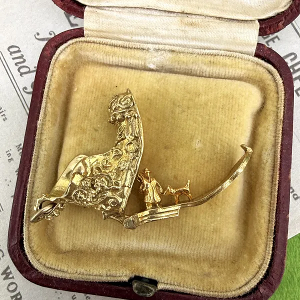 9ct Yellow Gold Opening Boot Charm, Birmingham 1973 — image 4