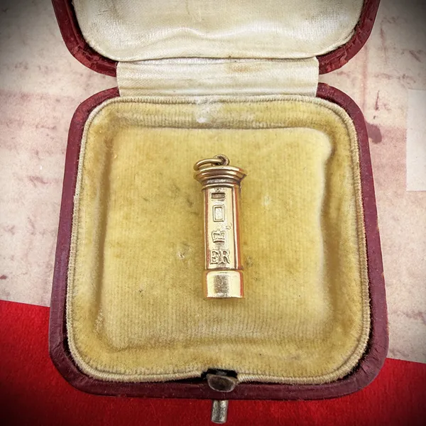 9ct Yellow Gold Post Box Charm, Birmingham 1978