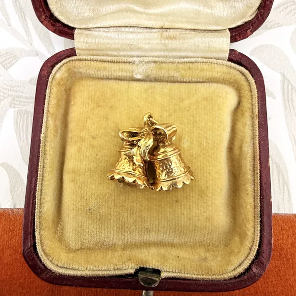 9ct Yellow Gold Wedding Bells Charm, London 1968 — image 2