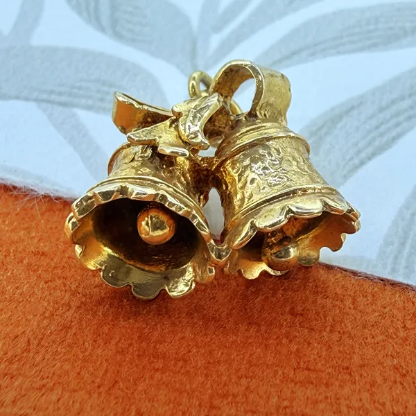 9ct Yellow Gold Wedding Bells Charm, London 1968 — image 6