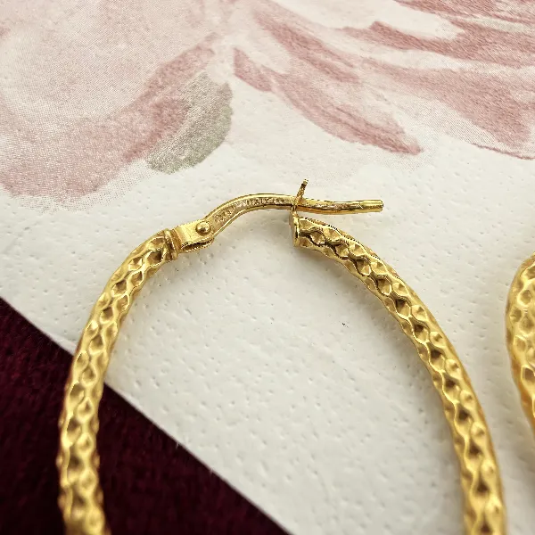 9ct Yellow Gold Italian Textured Oval Hoop Earrings — image 6