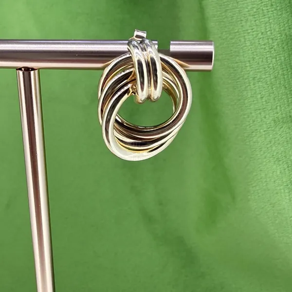 9ct Yellow Gold Open Knot Stud Earrings — image 4