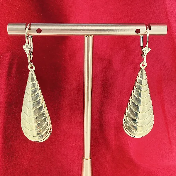 9ct Yellow Gold Ribbed Teardrop Drop Earrings — image 2