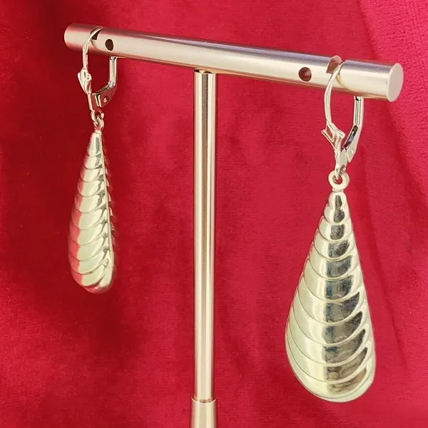 9ct Yellow Gold Ribbed Teardrop Drop Earrings — image 3