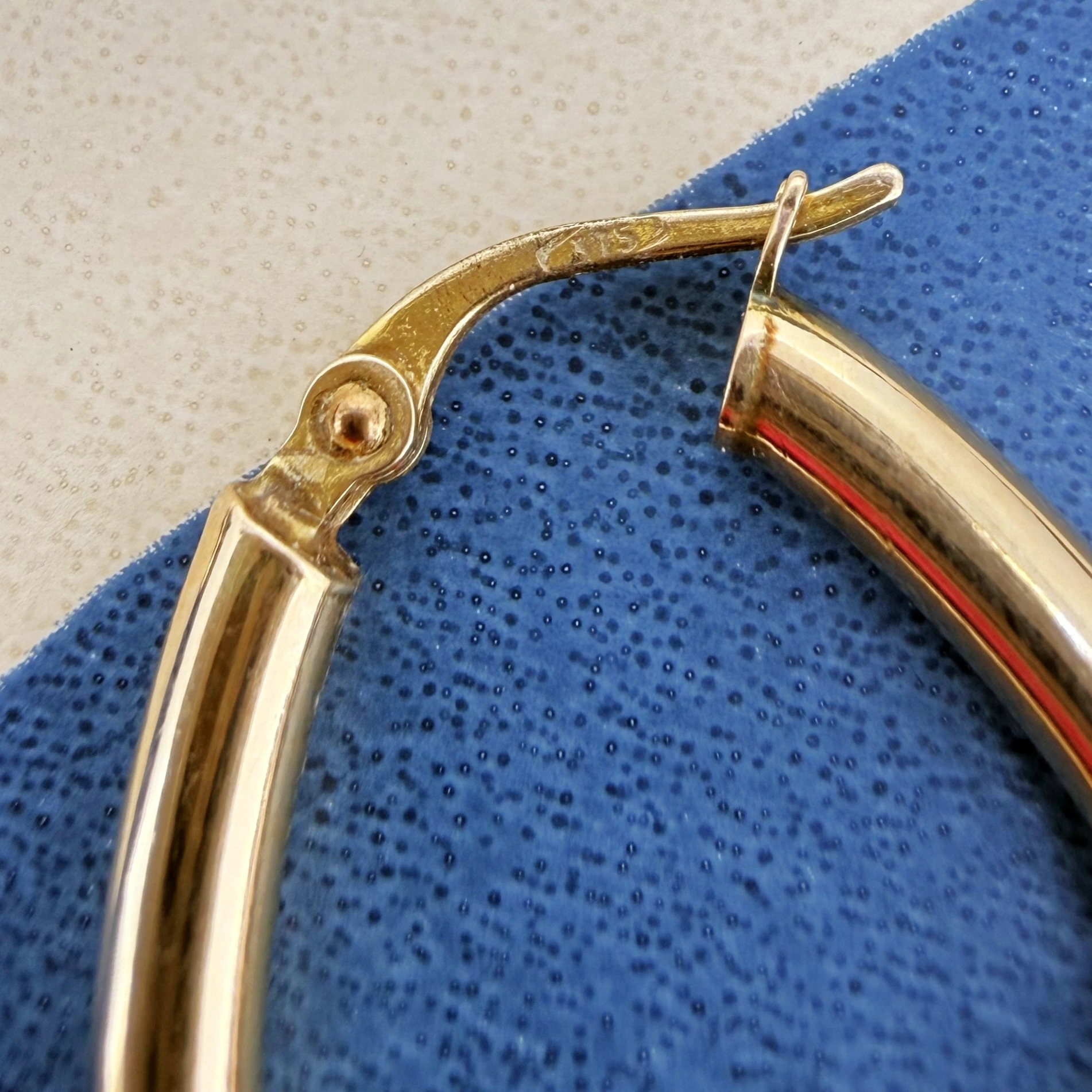 9ct Yellow Gold Geometric Hoop Earrings — image 7
