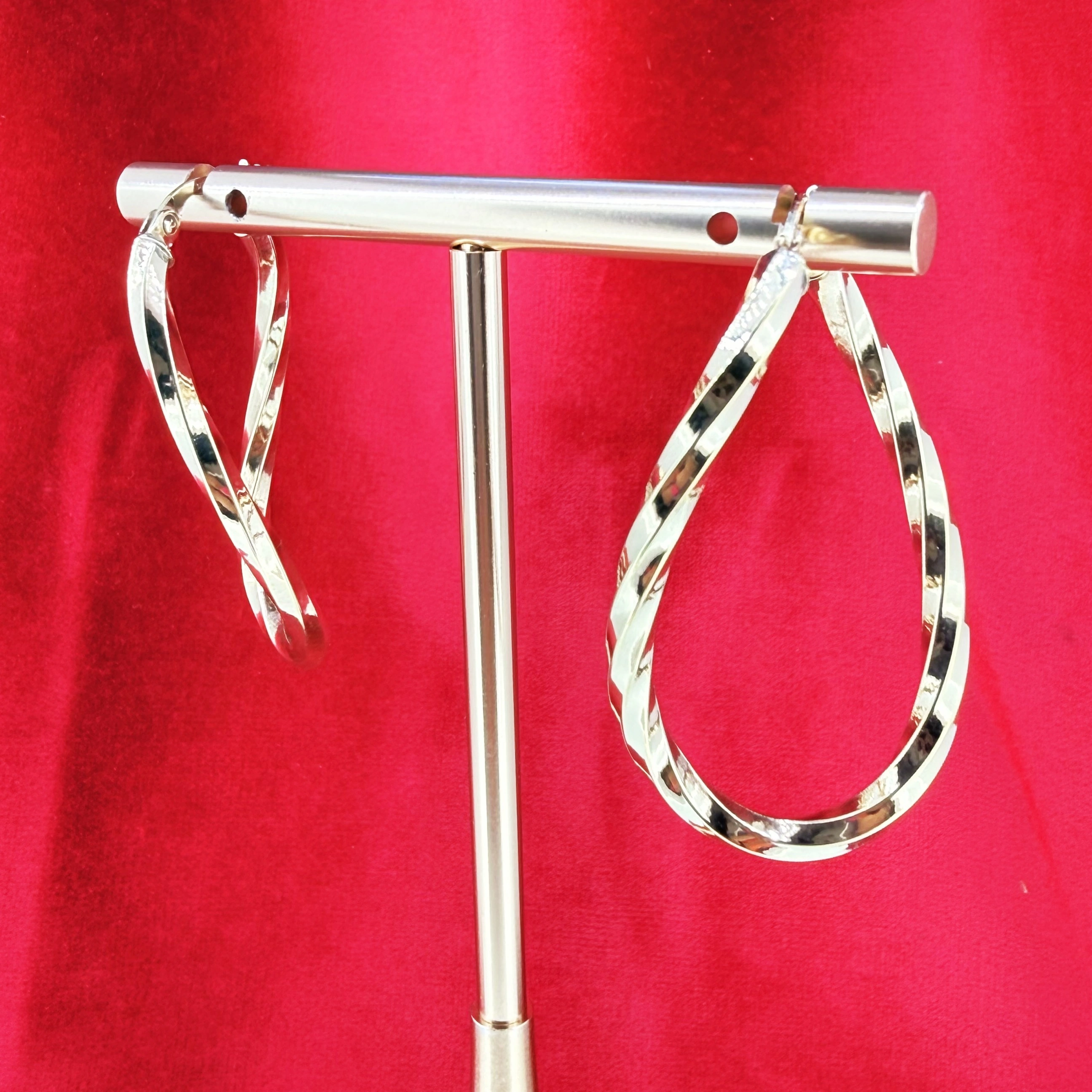 Vintage 9ct Yellow Gold Twisted Hoops — image 3