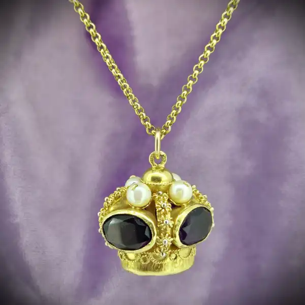18ct Gold Etruscan Amethyst and Pearl Crown Fob Charm Pendant
