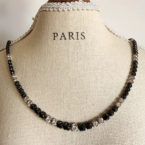 18ct Gold Black and White Diamond Tennis Necklace 8.12cts — image 13