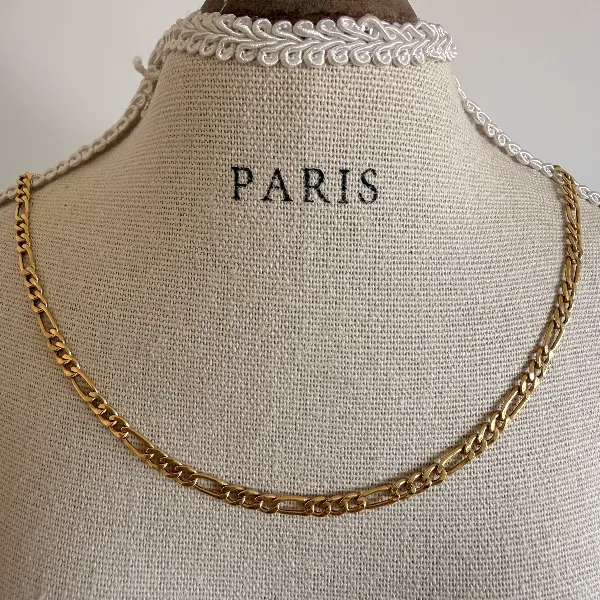Vintage 9ct Yellow Gold Figaro Chain Necklace — image 9