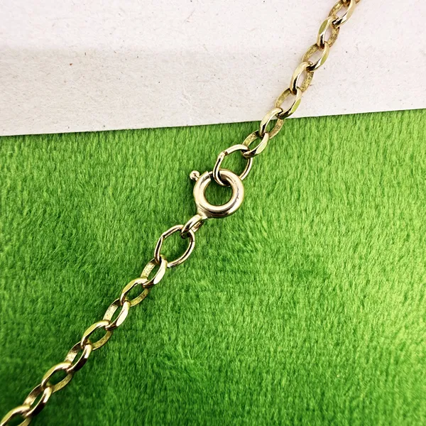 Vintage 9ct Yellow Gold Oval Belcher T-Bar Necklace — image 6