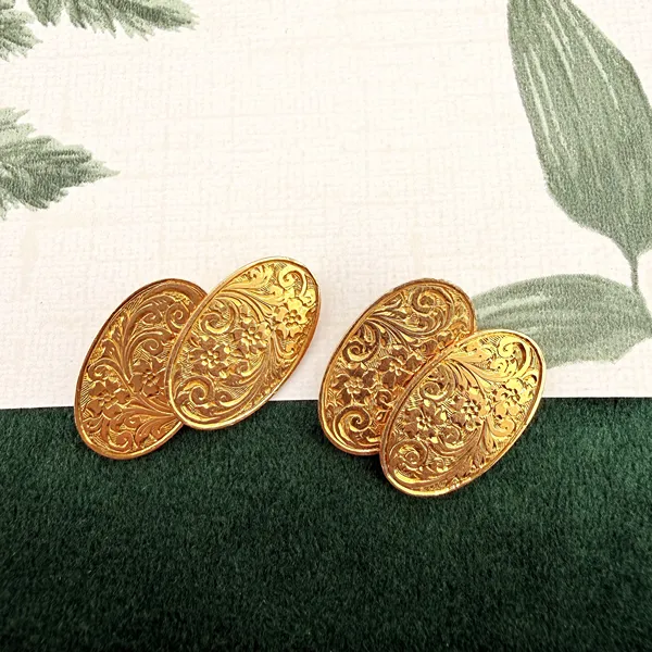Antique 15ct Yellow Gold Engraved Floral Cufflinks, Birmingham 1919 — image 2