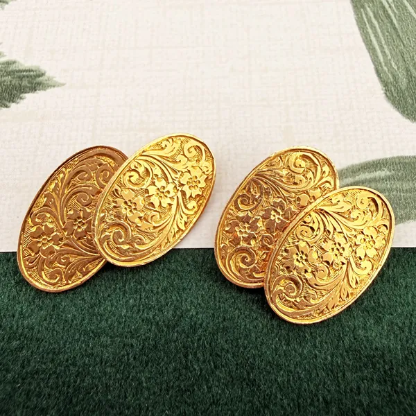 Antique 15ct Yellow Gold Engraved Floral Cufflinks, Birmingham 1919 — image 3