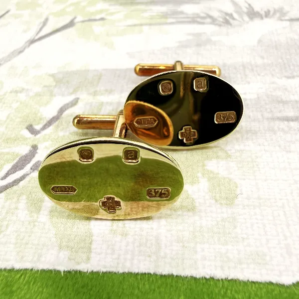 9ct Yellow Gold Millennium Cufflinks, Birmingham 2000 — image 2