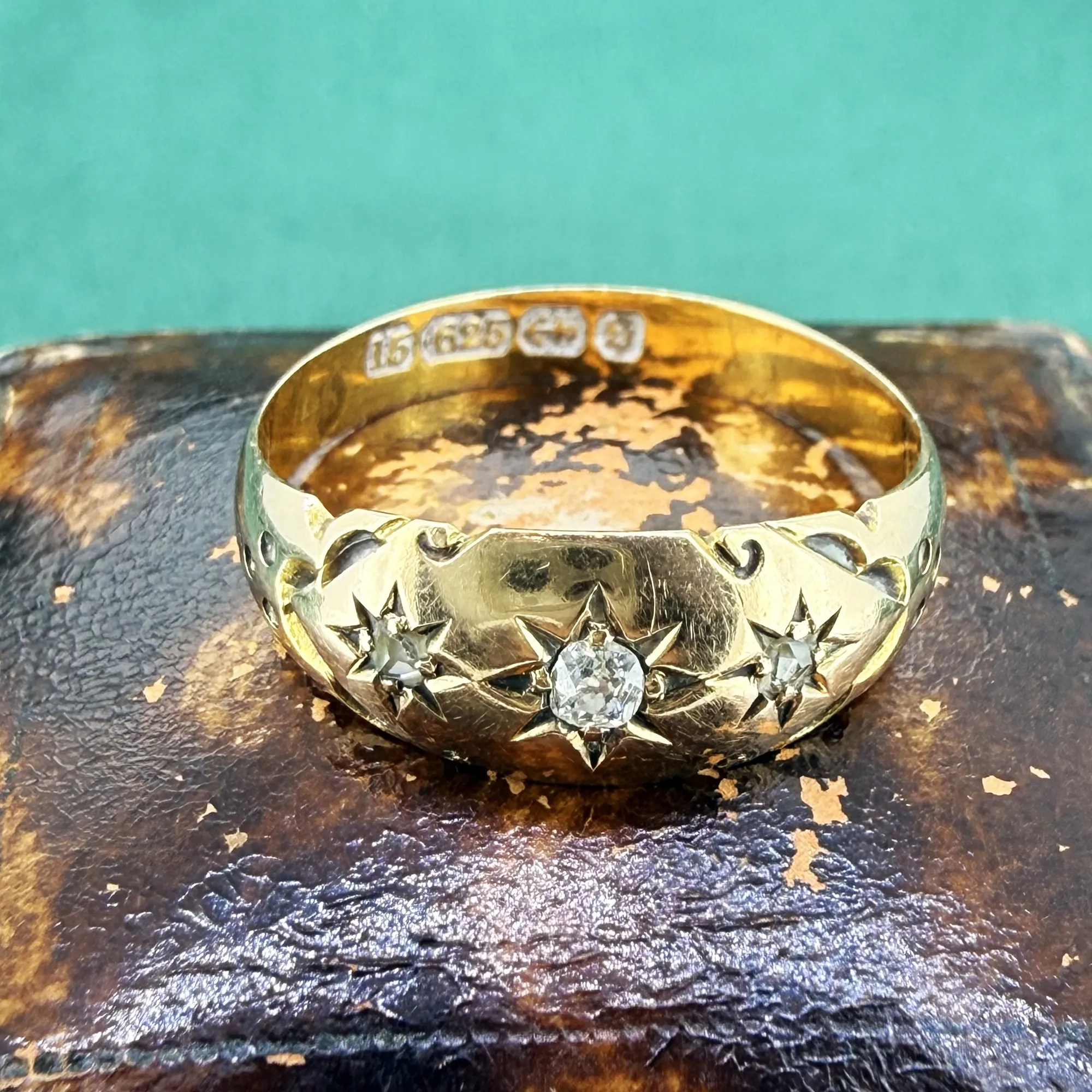 Victorian 15ct Yellow Gold Diamond Gypsy Ring, Birmingham 1892 — image 4