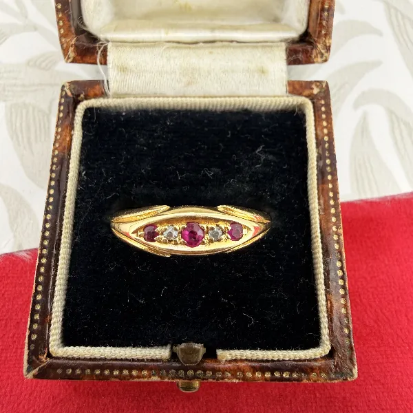 Edwardian 18ct Gold Ruby & Diamond Boat Ring, Chester 1906 — image 2
