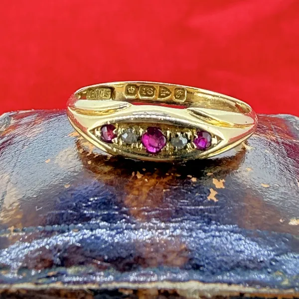 Edwardian 18ct Gold Ruby & Diamond Boat Ring, Chester 1906 — image 4