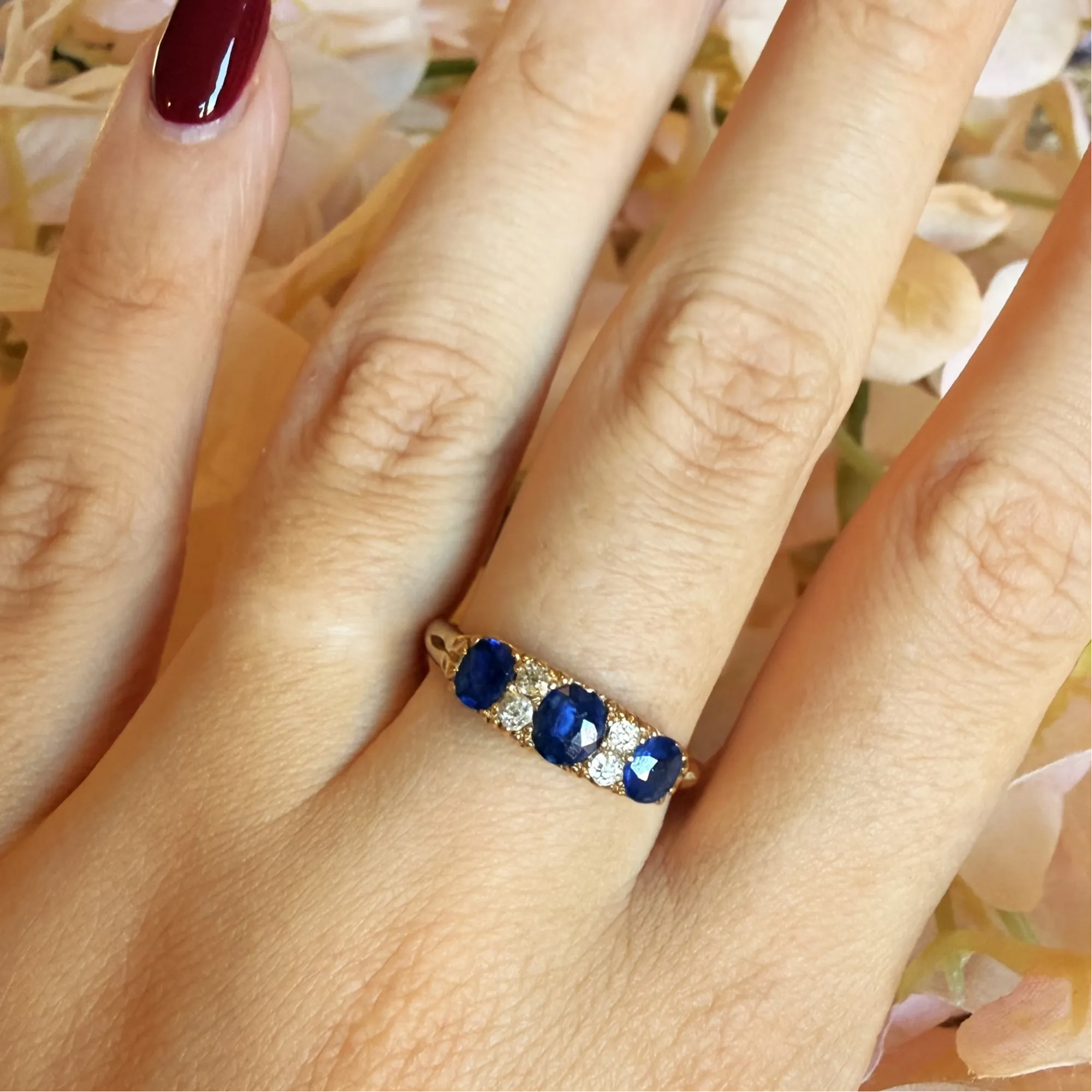 Victorian 18ct Gold Sapphire and Diamond Boat Ring, Birmingham 1892 — image 11