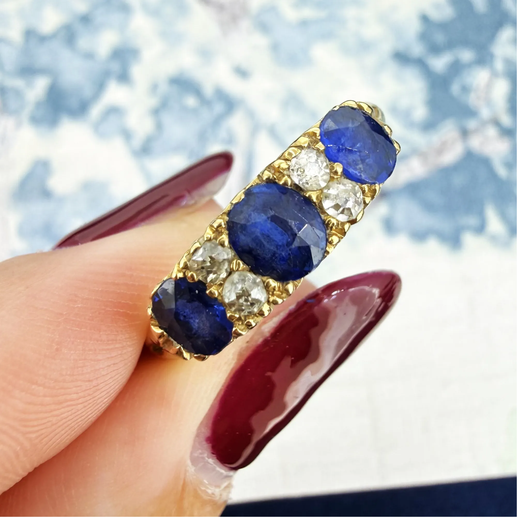 Victorian 18ct Gold Sapphire and Diamond Boat Ring, Birmingham 1892 — image 5