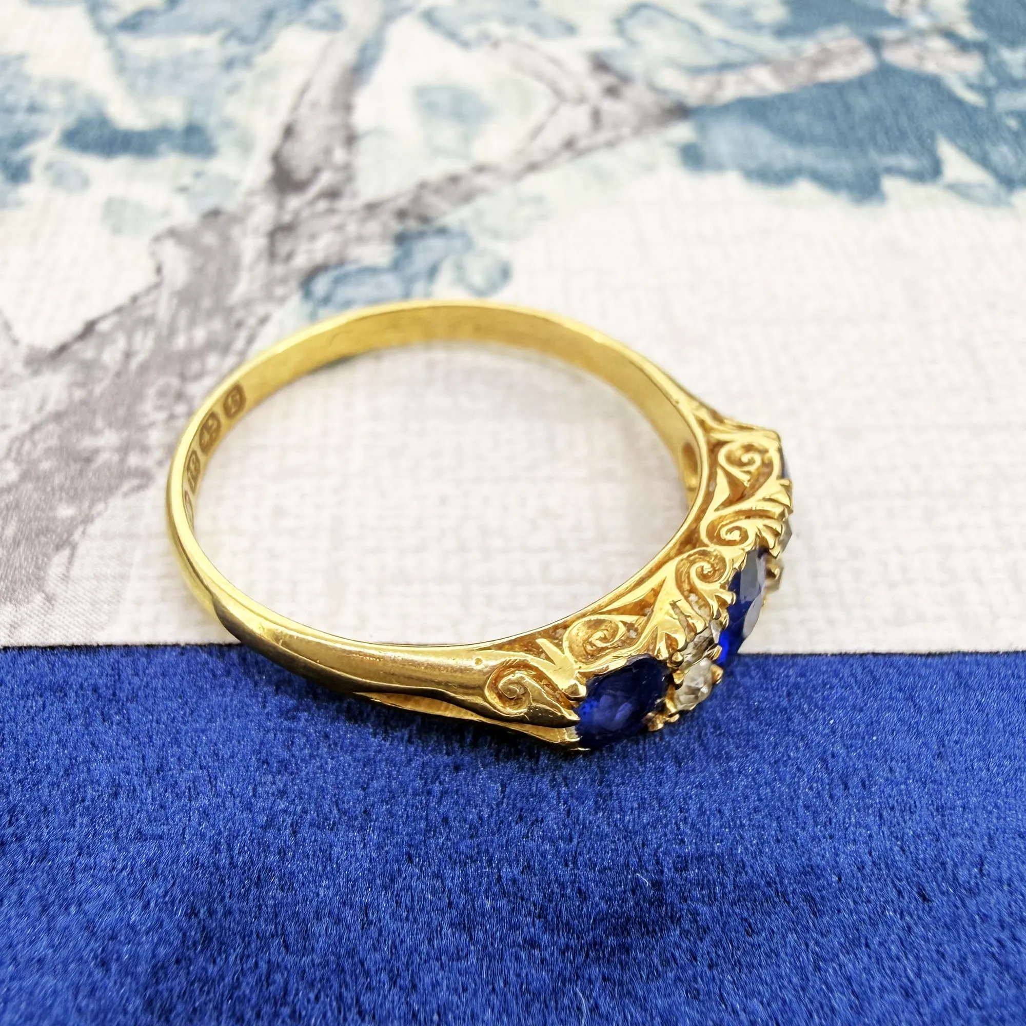 Victorian 18ct Gold Sapphire and Diamond Boat Ring, Birmingham 1892 — image 7