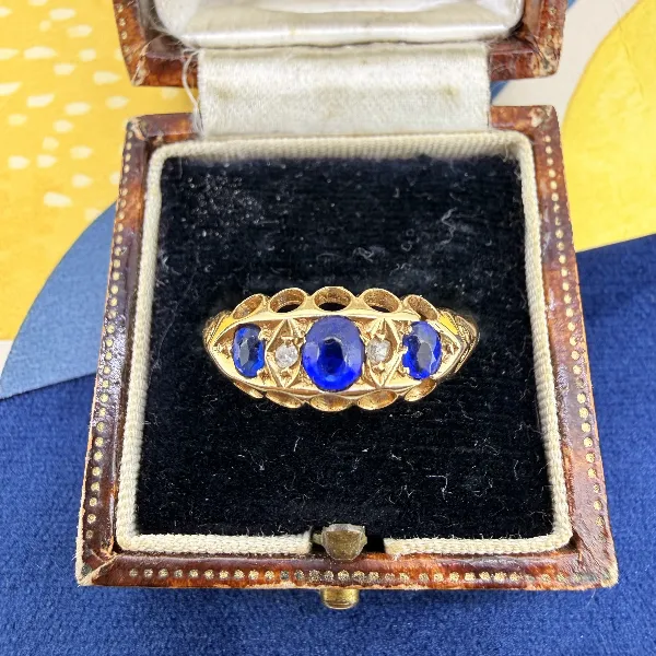 Antique Edwardian 18ct Gold Sapphire & Diamond Boat Ring, Birmingham 1915 — image 2