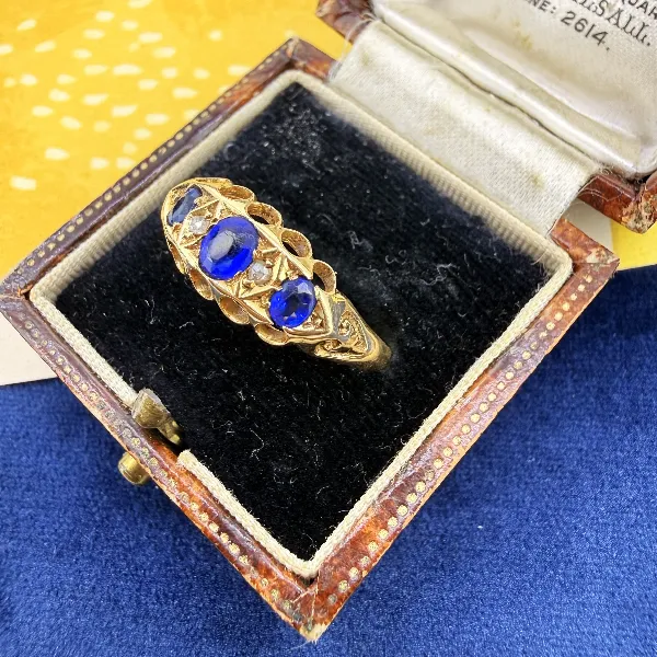 Antique Edwardian 18ct Gold Sapphire & Diamond Boat Ring, Birmingham 1915 — image 3