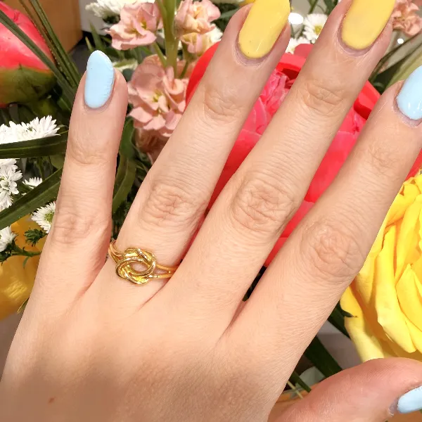 18ct Yellow Gold Love Knot Ring, London 1973 — image 9