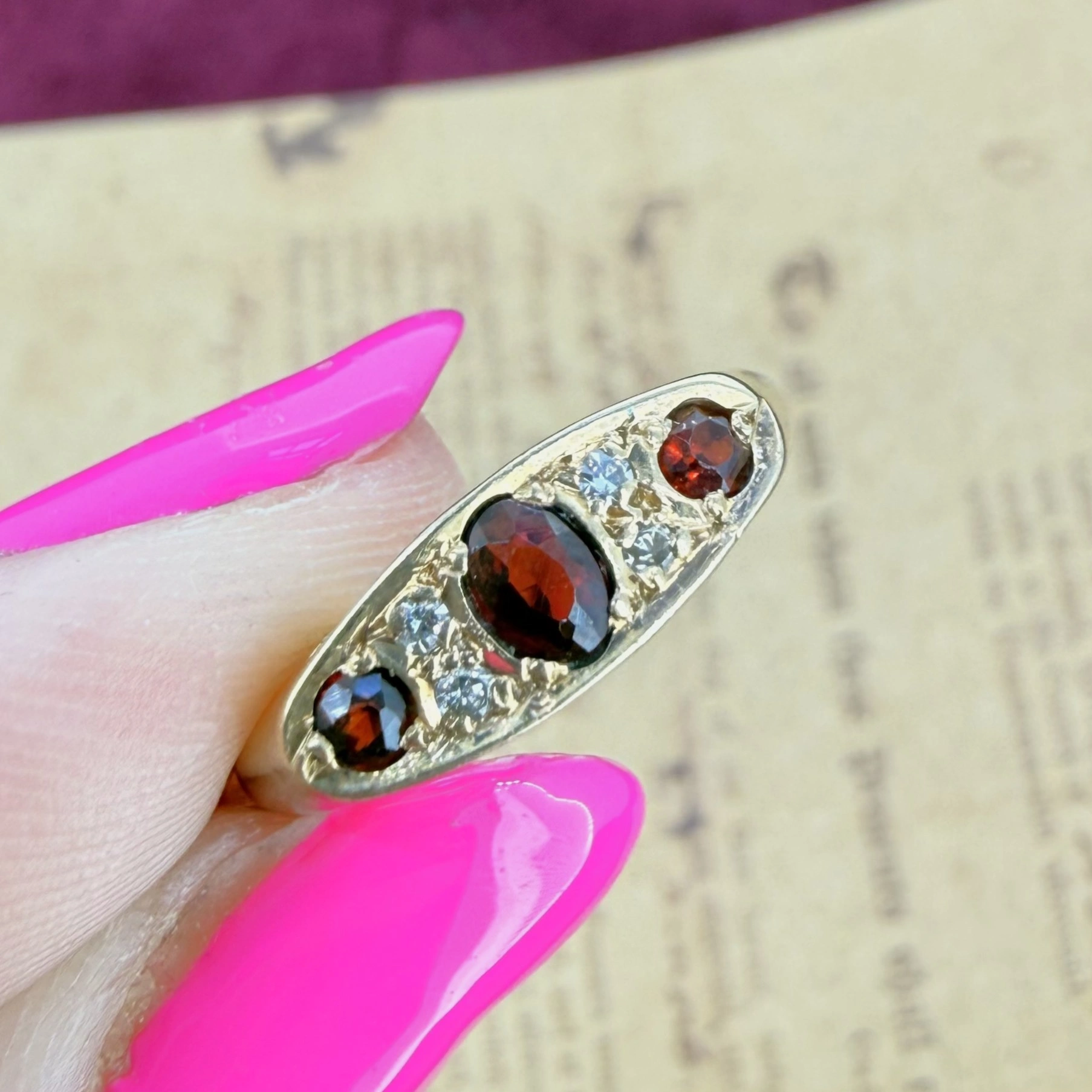 Vintage 9ct Yellow Gold Garnet and Diamond Ring, Birmingham 1992 — image 5